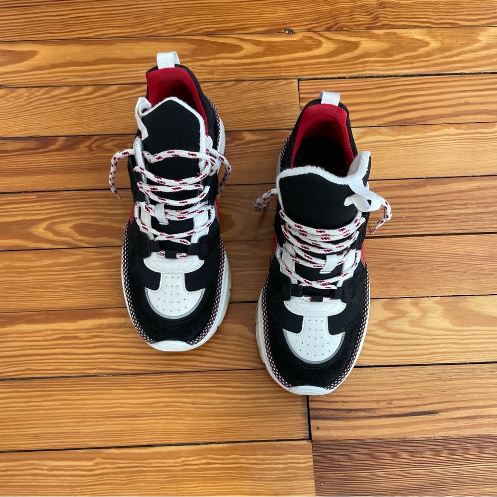 Isaleb Marant Kindsay trainers in black suede and neoprene